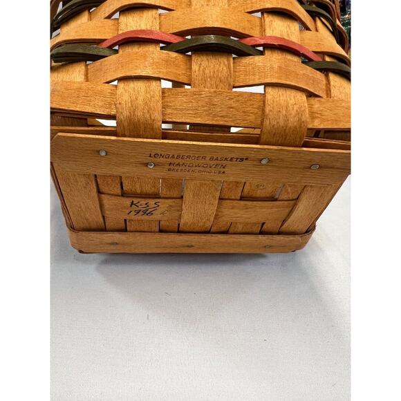 1996 Longaberger Easter Basket w/Egg Liner & Protector 7.5"L x 5"W x 6"H - Picture 4 of 5
